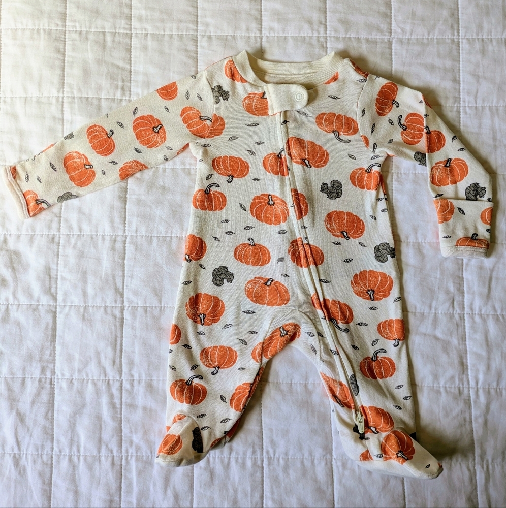 NWOT - Carter's Organic Cotton Pumpkin Print Newborn One Piece
